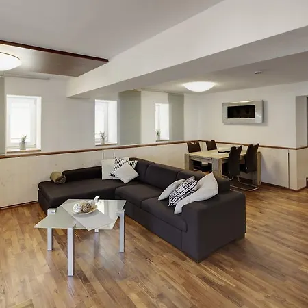 Ferienwohnung * Кенцинген